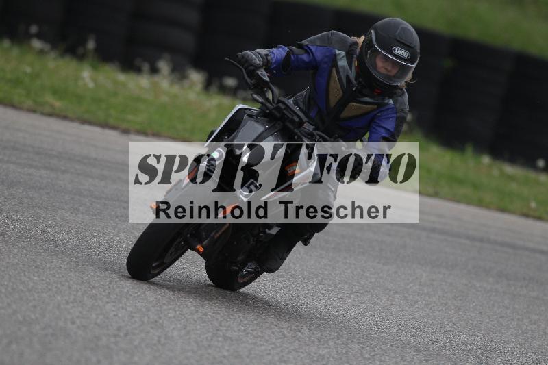 Archiv-2025/10 23.04.2025 Cornu Master School ADR/gruen-vert/25-1